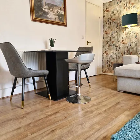 2-bed House In The Heart Of Woodhouse Tatil Evi Leeds (West Yorkshire)