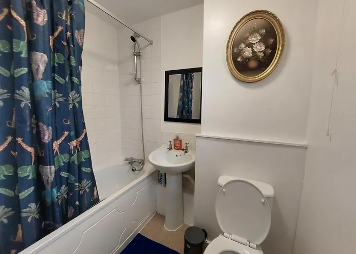 Lovely 2-bed House In The Heart Of Woodhouse Leeds Holiday home *