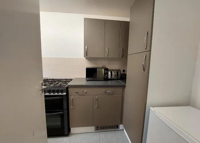 Holiday home Lovely 2-bed House In The Heart Of Woodhouse Leeds *