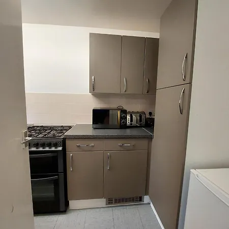 Holiday home Lovely 2-bed House In The Heart Of Woodhouse Leeds *