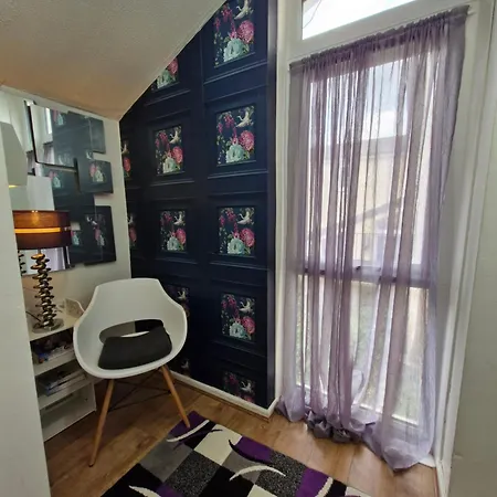 Lovely 2-bed House In The Heart Of Woodhouse Leeds Holiday home