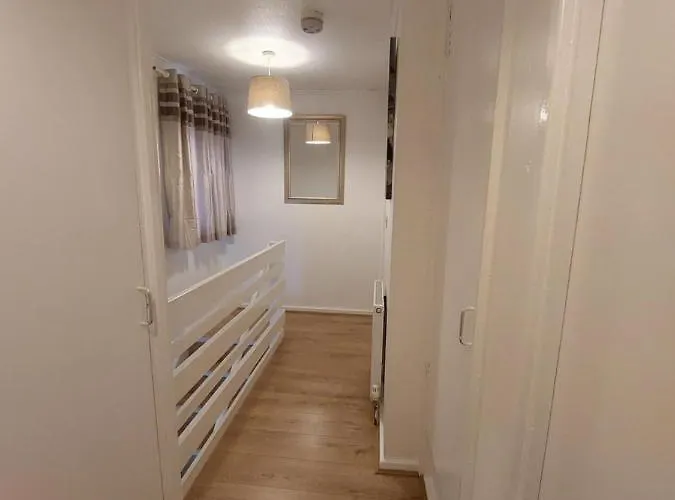 Lovely 2-bed House In The Heart Of Woodhouse Leeds Leeds (West Yorkshire)