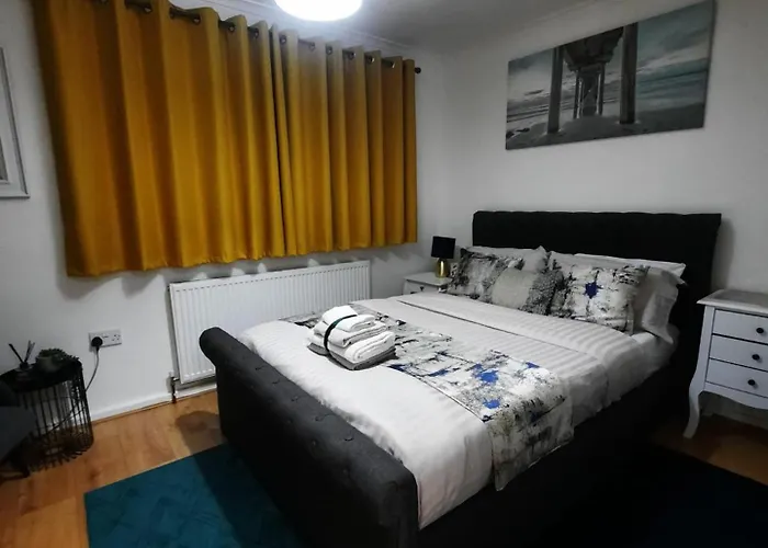 Lovely 2-bed House In The Heart Of Woodhouse Leeds Casa vacanze *